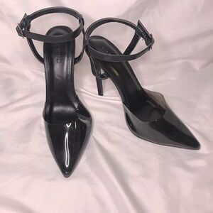 Forever21 Women’s Black Pointed Toe Pump Open Heel Translucent Size 7.5